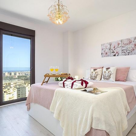 -Malagasunapts-Skygarden Teatinos Pool Playground ภายนอก รูปภาพ