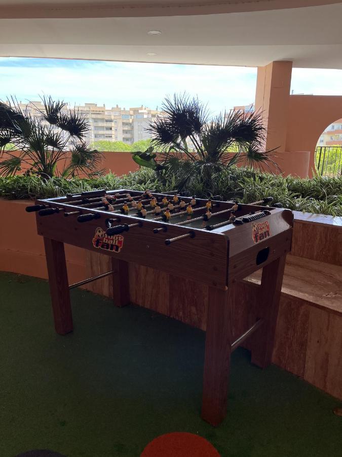 -Malagasunapts-Skygarden Teatinos Pool Playground ภายนอก รูปภาพ